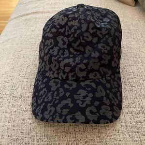 Athlete one size Cheetah hat